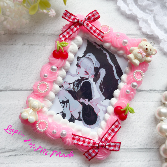 受注製作】白 ピンク ホイップデコ 硬質トレカケース B8 チェック