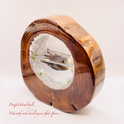 一つ限りの流木アート 海に浮かぶラッコ ジオラマ 流木 フィギュア 置物 インテリア レジン テラリウム 生き物 N33 5枚目の画像