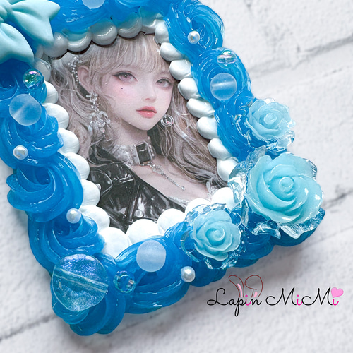 クリア ラメ 水色 ホイップデコ 硬質トレカケース 刺繍 レース 白 蝶 薔薇 ビーズ かわいい B8 カード ケース 名刺入れ・カードケース  Lapin MiMi 通販 19331494｜Creema(クリーマ) 硬質ケーストレカケースホイップデコB8クリア 白ミックス 青 水色 お花シルバー