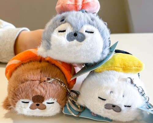 おやすみラッコ寿司】ふわふわ癒し系 ぬいぐるみ キーホルダー 3種類