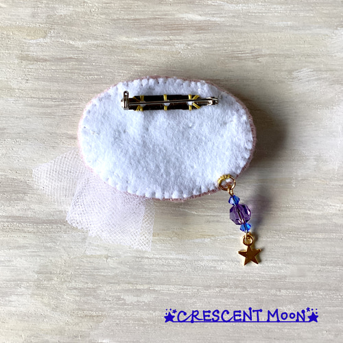 ビーズ刺繍ブローチ【No.02】小さな宇宙／星空／銀河【定形外郵便にて