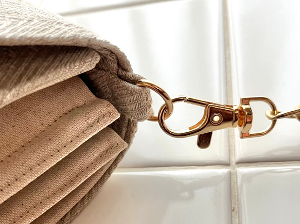 新色グレージュ《 herringbone 》フレンチリネンのジャガード織ヘリンボーン軽やかショルダーバッグ 7枚目の画像