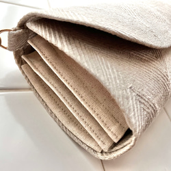 新色グレージュ《 herringbone 》フレンチリネンのジャガード織ヘリンボーン軽やかショルダーバッグ 4枚目の画像