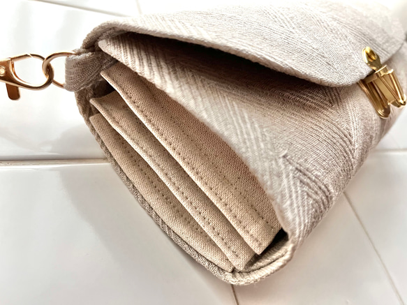 新色グレージュ《 herringbone 》フレンチリネンのジャガード織ヘリンボーン軽やかショルダーバッグ 4枚目の画像