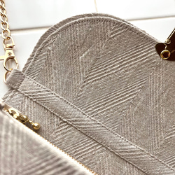 新色グレージュ《 herringbone 》フレンチリネンのジャガード織ヘリンボーン軽やかショルダーバッグ 9枚目の画像