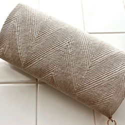 新色グレージュ《 herringbone 》フレンチリネンのジャガード織ヘリンボーン軽やかショルダーバッグ 3枚目の画像