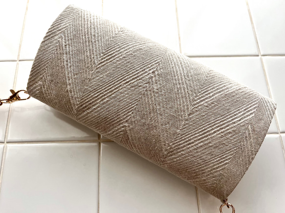 新色グレージュ《 herringbone 》フレンチリネンのジャガード織ヘリンボーン軽やかショルダーバッグ 3枚目の画像