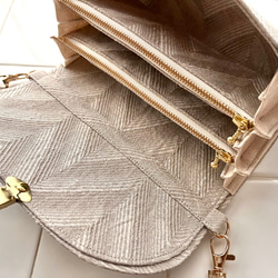 新色グレージュ《 herringbone 》フレンチリネンのジャガード織ヘリンボーン軽やかショルダーバッグ 12枚目の画像