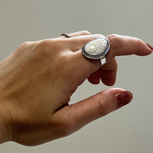 ホワイトストーン ヴィンテージ シルバーリング メンズライク 大ぶり