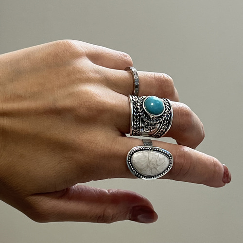 ホワイトストーン ヴィンテージ シルバーリング メンズライク 大ぶり