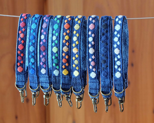 [専用　こり様]チャーム ハンドメイド 刺繍 フェルト 毛糸 ストラップ 専用 こり様]チャーム ハンドメイド 刺繍 フェルト 毛糸 ストラップ
