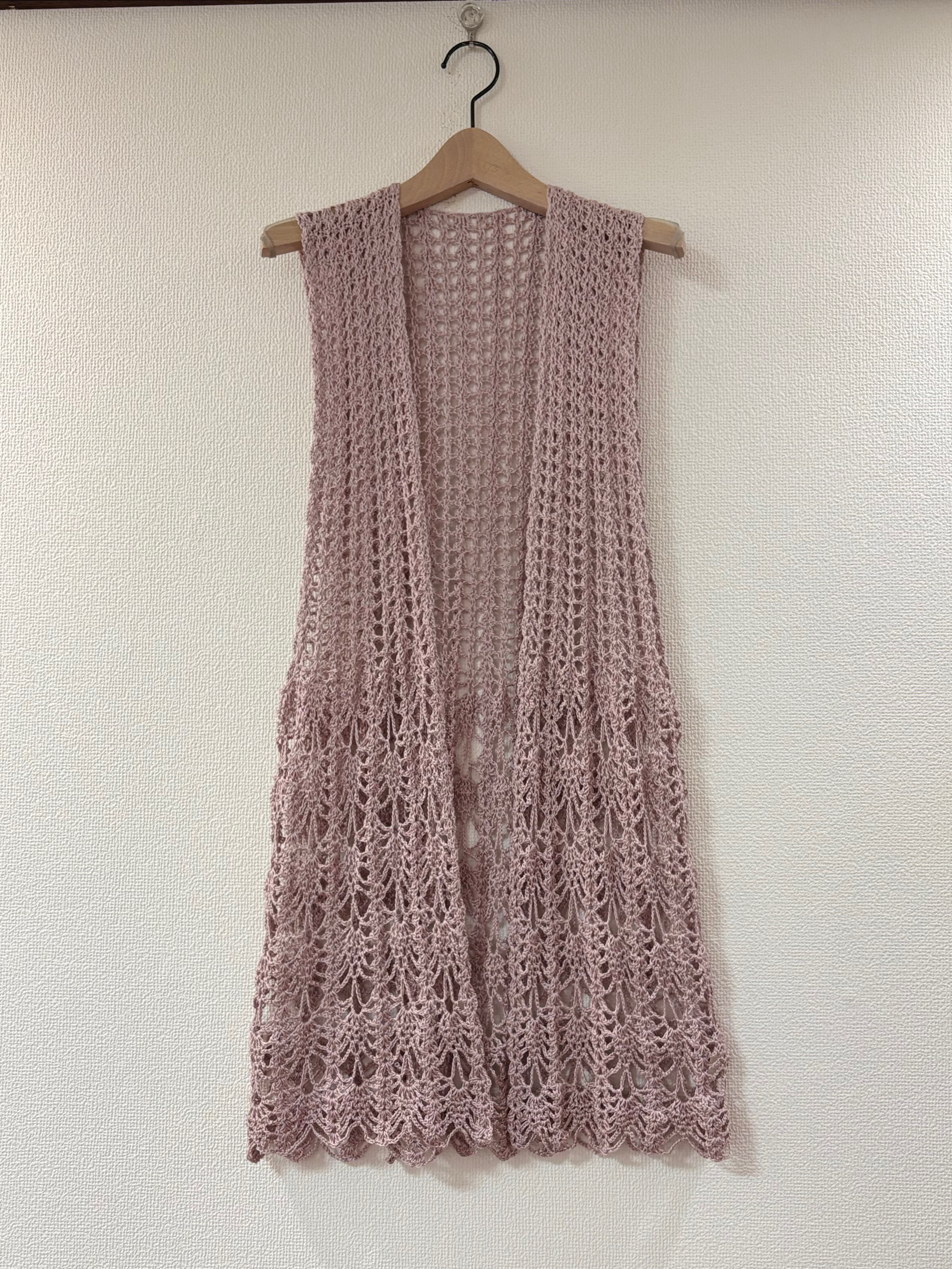 ☆handmade‪☆手編み ピンク、レーヨン素材ロングショールジレ