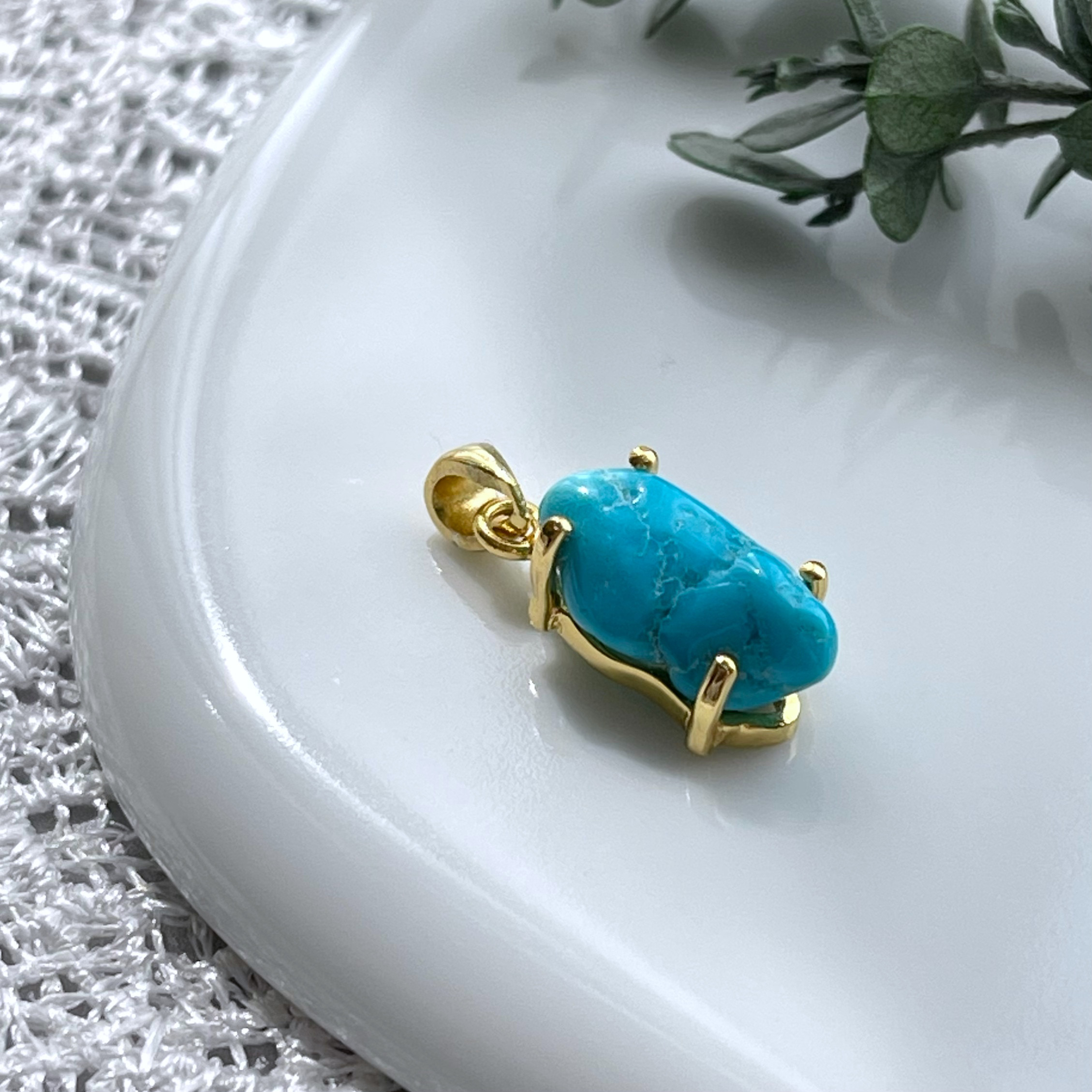 SV925 天然スリーピングビューティー鉱山産ターコイズペンダントトップ