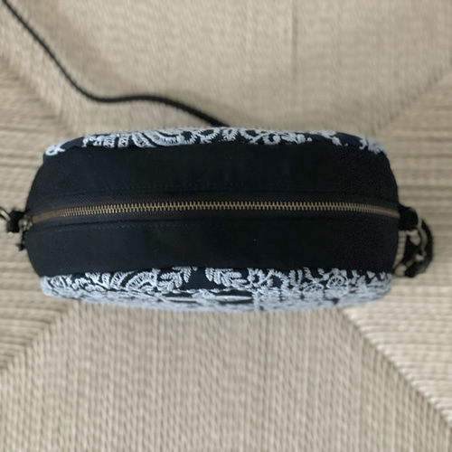 気質アップ ⚮̈ミナペルホネン forest tile navy まるっこポシェット ショルダーバッグ