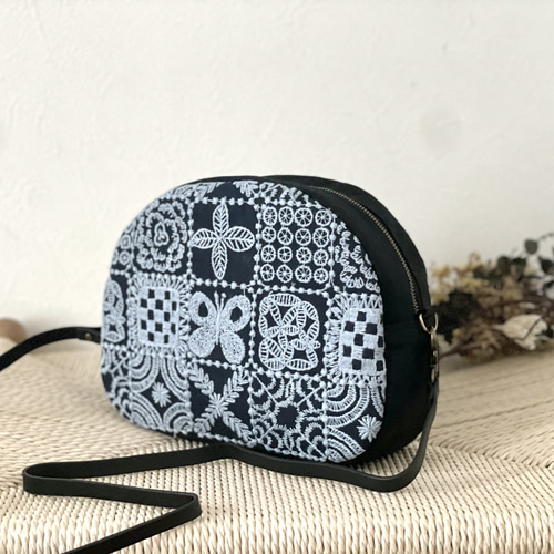 アウトレット福袋 ⚮̈ミナペルホネン まるっこポシェット navy tile forest ショルダーバッグ