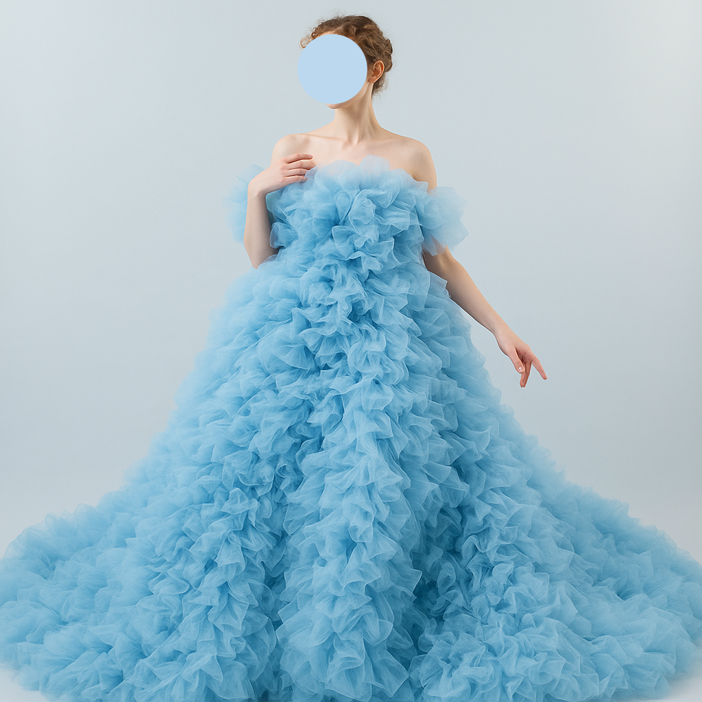 送料無料！カラードレス ブルー ベアトップ 爽やかで優しいブルー もこもこドレス サッシュベルト 披露宴/結婚式 花嫁