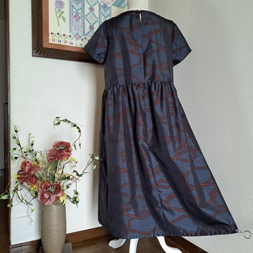 ☆着物リメイク/ 大島紬 /正絹/ 半袖 / ギャザーワンピース