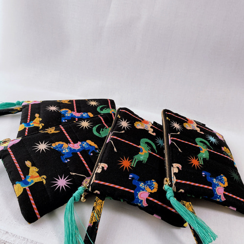 Timeless treasure ＊ 遊園地 木馬 ポーチ 14 cm キルティングフラット