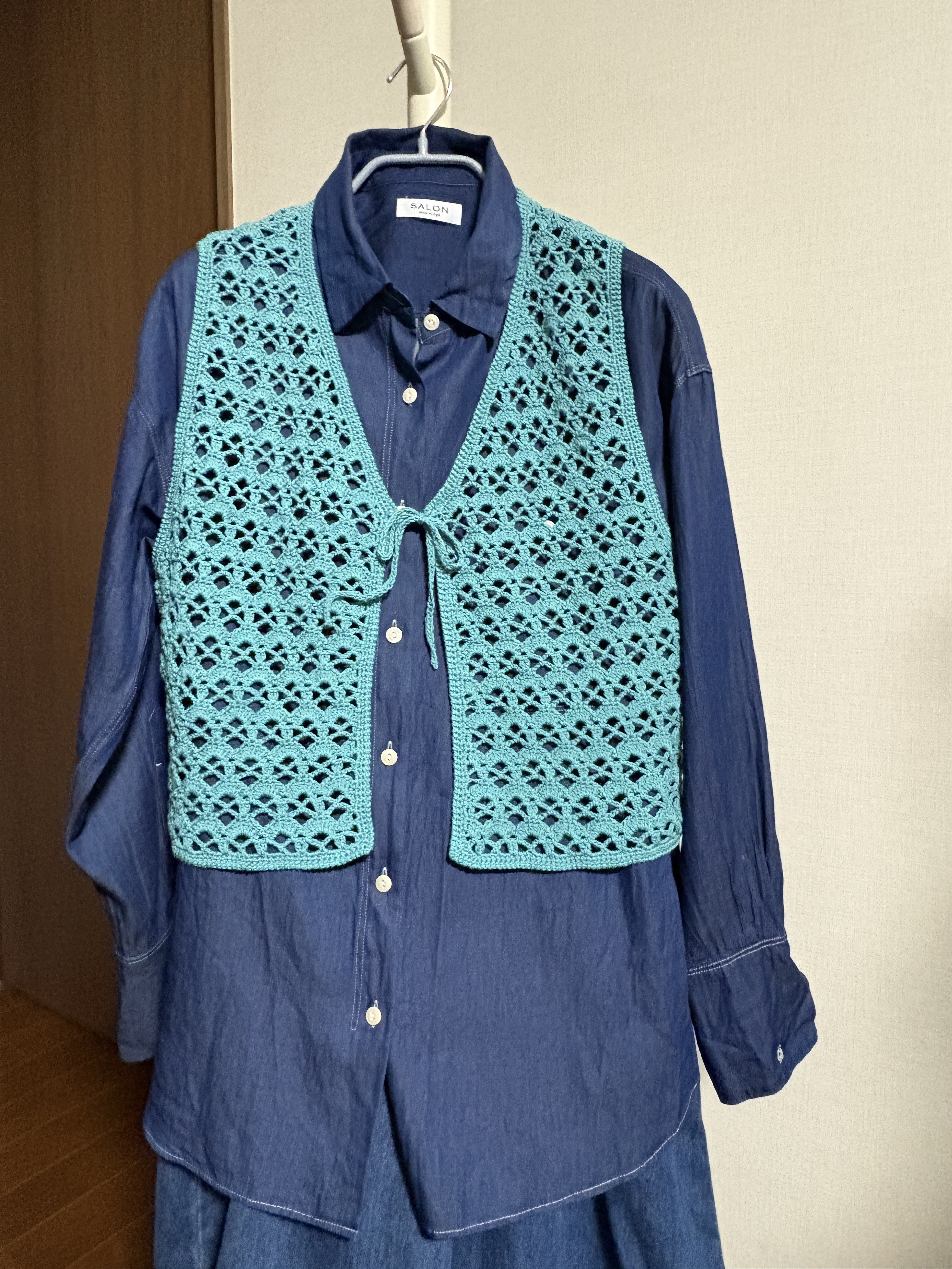 日本製 コットン100% 手編み ニットベスト 前開き リボン Vネック