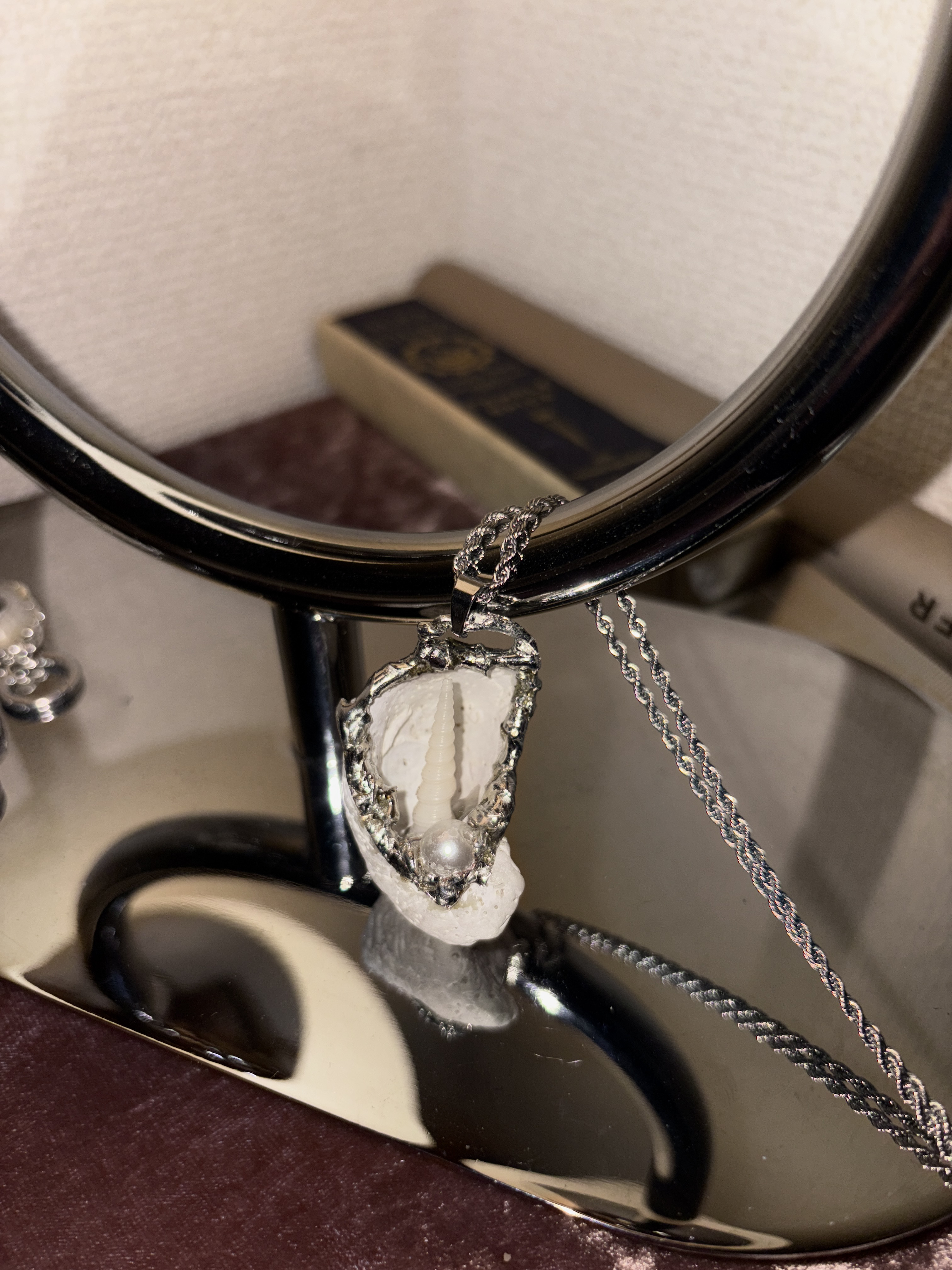 貝殻ネックレス