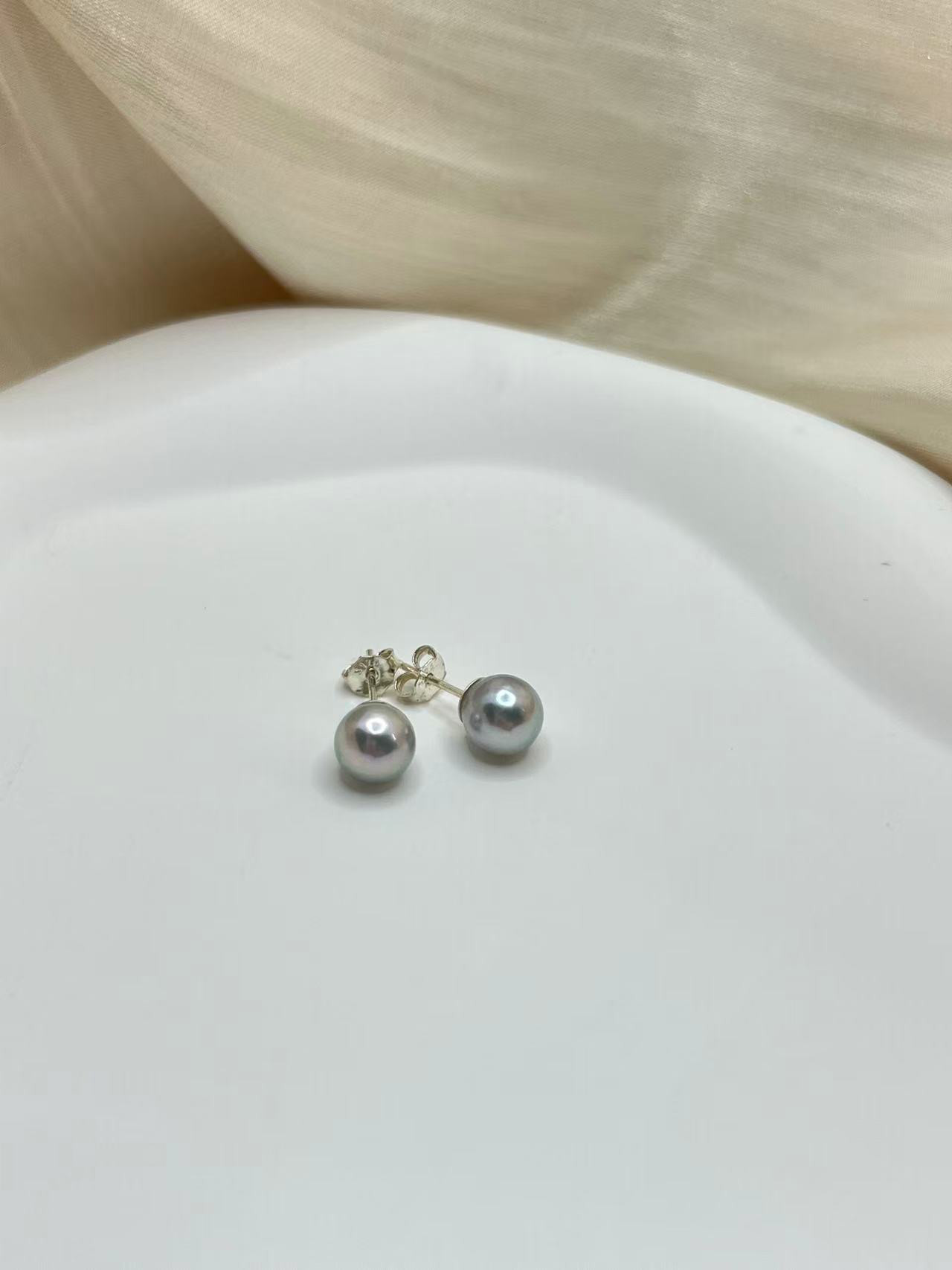 高品質　淡水パール　グレー系　ピアス