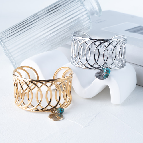 透かし模様バングル × 揺れるコッパーターコイズ（ゴールド/シルバー