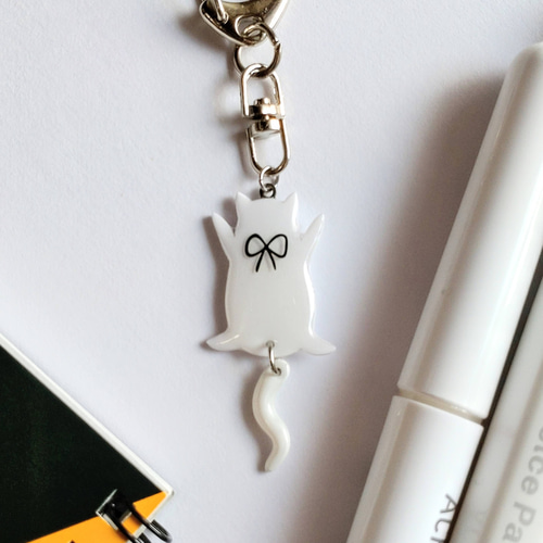 しがみつき しっぽユラユラ猫 「白猫」 キーホルダー/ストラップ