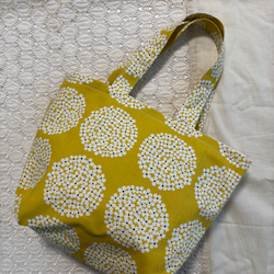 ハンドメイド 便利なお散歩トートバック ハイビスカスの花 デニム風