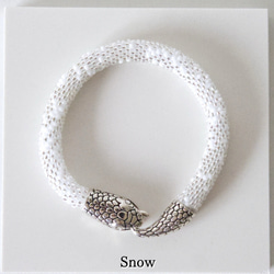ランダムMIX柄ヘビ・スノー】ビーズブレスレット｜神聖な蛇モチーフ