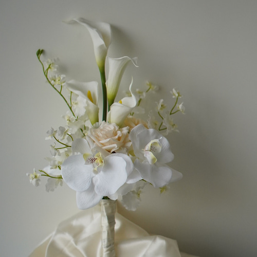 ホワイト系 アーティフィシャルフラワーブーケ ウェディングブーケ