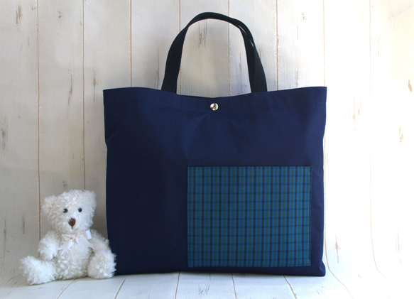 45×35ファミリア風チェック外ポケットの大きめレッスンバッグ