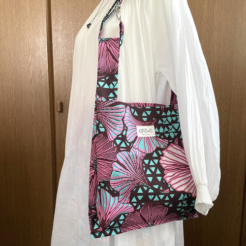 アフリカ布 普段使いできるエコバッグ カラフルバック 個性的バック