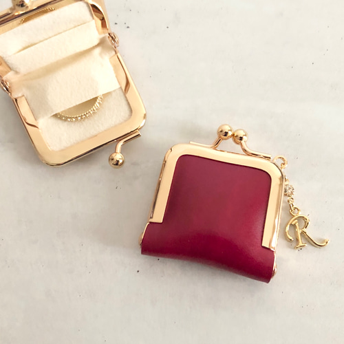 特集掲載】新色《革の宝石》ルガトのジュエリーケース チェーン