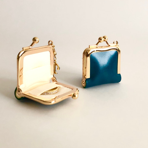 特集掲載】新色《革の宝石》ルガトのジュエリーケース チェーン