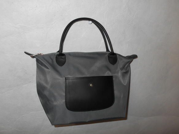 【送料無料】むっちゃ軽くて撥水なので雨の日も大丈夫なトートバッグ 3枚目の画像