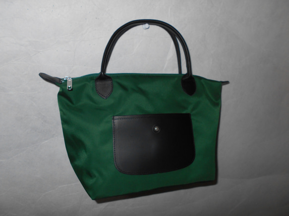 【送料無料】むっちゃ軽くて撥水なので雨の日も大丈夫なトートバッグ 5枚目の画像