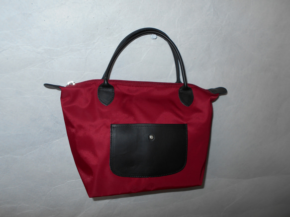 【送料無料】むっちゃ軽くて撥水なので雨の日も大丈夫なトートバッグ 2枚目の画像