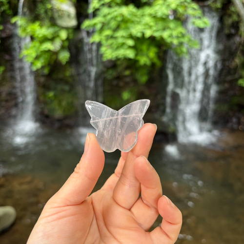 ローズクォーツバタフライ☆瀧川神社にて浄化☆46.3mm☆24.3g