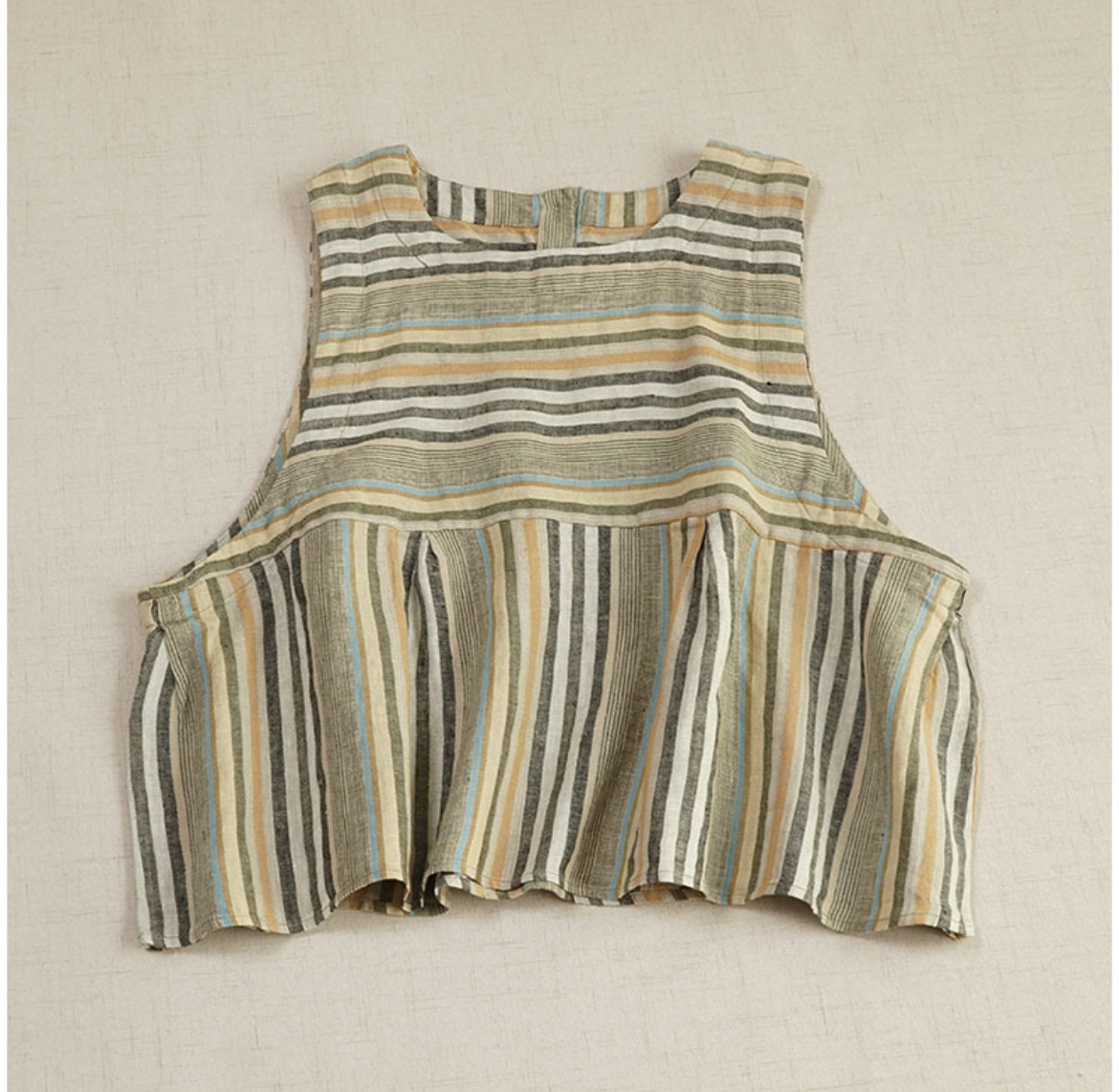 即日発送!【リネン100% 麻 ノースリーブベスト】 暑い夏にピッタリ！