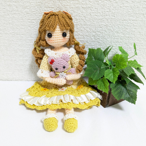 自作ぬいぐるみ・黄色の女の子 ✿ぬいぐるみ大好き女の子 着せ替えあみぐるみ あみぐるみ Karin