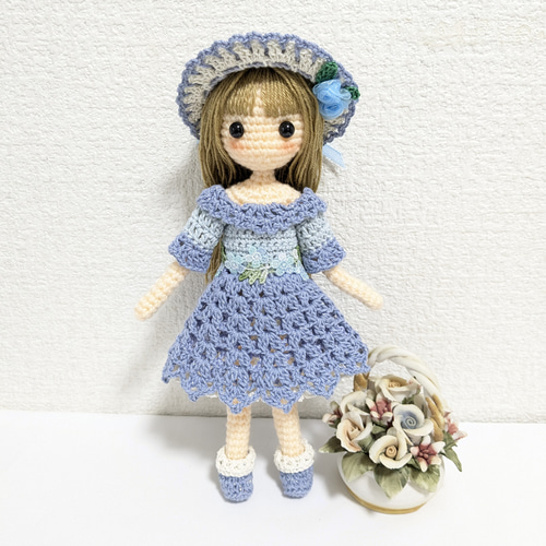 ✿Chie 着せ替えあみぐるみ女の子 ✿〈受注制作〉ブルードレスの女の子 着せ替えあみぐるみ あみぐるみ