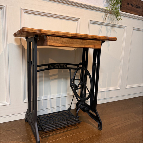 100年前のシンガーミシン網脚 テーブル 100年前のシンガーミシン網脚 テーブル 100年前のシンガーミシン網