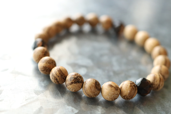 ☆香木の王「沈香」☆アガーウッド【沈香】ブレスレット：約8ミリ