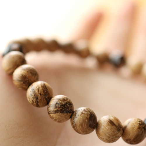 ☆香木の王「沈香」☆アガーウッド【沈香】ブレスレット：約8ミリ