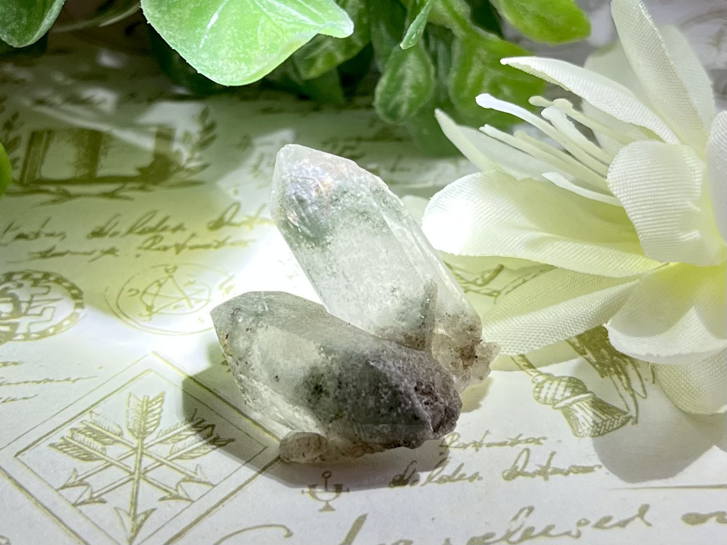 ファントム　マニハール産　ヒマラヤ水晶　クリスタル　原石　ガーデンクォーツ