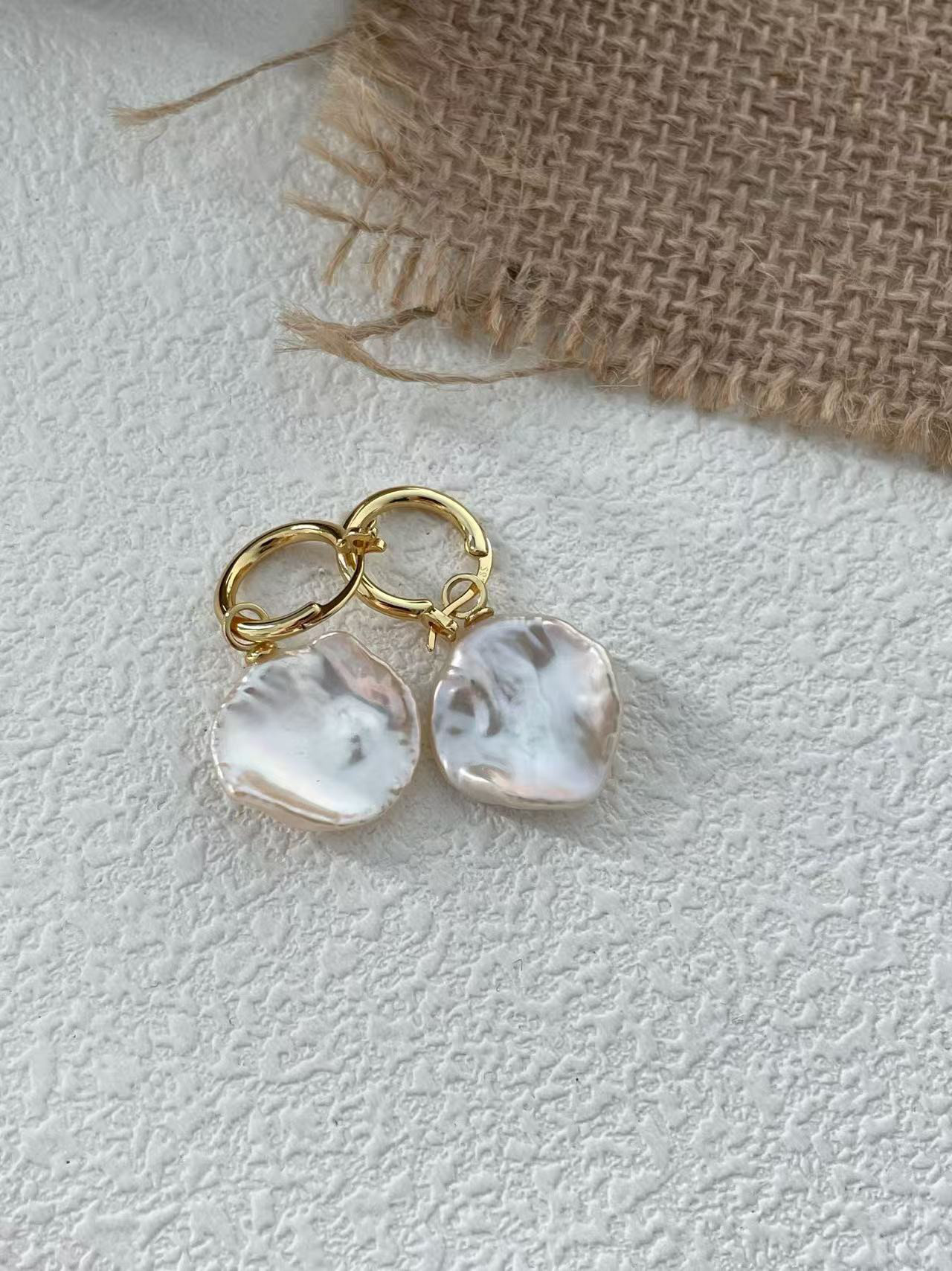 高品質　バロックパール　花びら形　ピアス