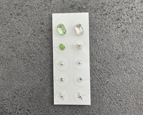 耳つぼジュエリー 緑と透明 その他アクセサリー hakua 通販 19383904