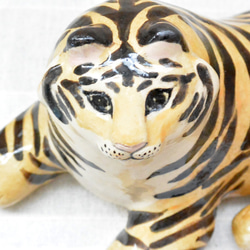 リラックス・寝そべりトラ　特大　置物　野生ネコ　大型猫科　タイガー　虎　手作り陶芸　陶器の置物　干支・寅　ねこ 16枚目の画像