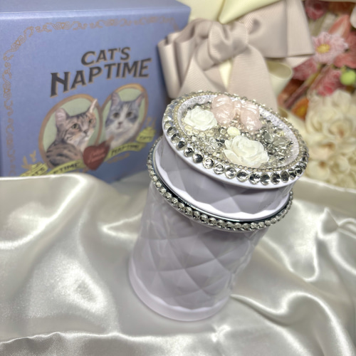 ꕤ【ホワイトピンク】灰皿 手 手形 小物入れ 皿 ラメ キラキラꕤ︎︎ 楽天市場】【アウトレット】白い灰皿（小） Φ9cm 【裏の形状