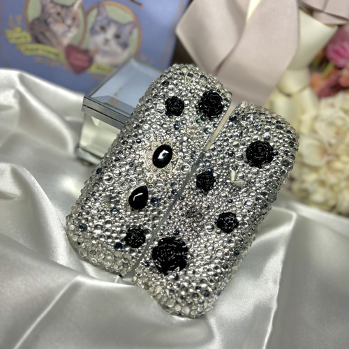 IQOSケースデコ　イルマワンケースデコ　ブラック　シルバー　全面デコ キラキラ✨️シルバー×ブラック モノトーン デコ iQOSイルマi